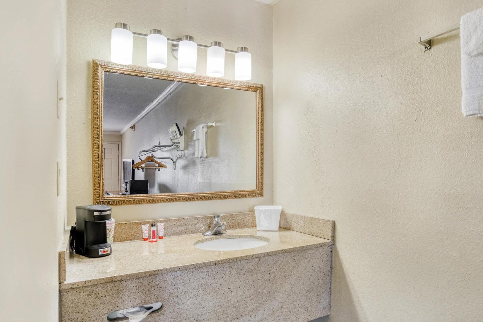 Oyo Hotel Pineville La Hwy 165 エクステリア 写真